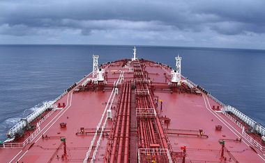 vst_VLCC-tanker-deck